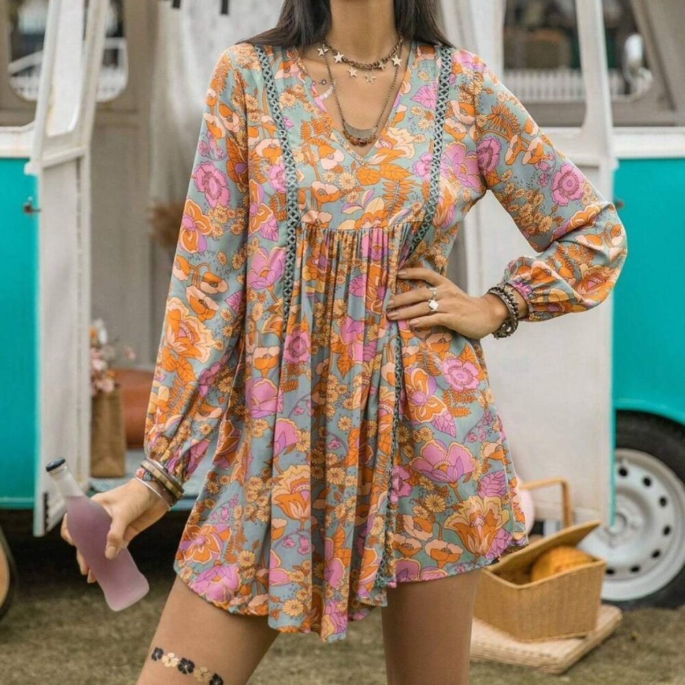 NWT Rusttydustty Modern Bohemia Crush Floral Mini Dress Long Sleeve Viscose